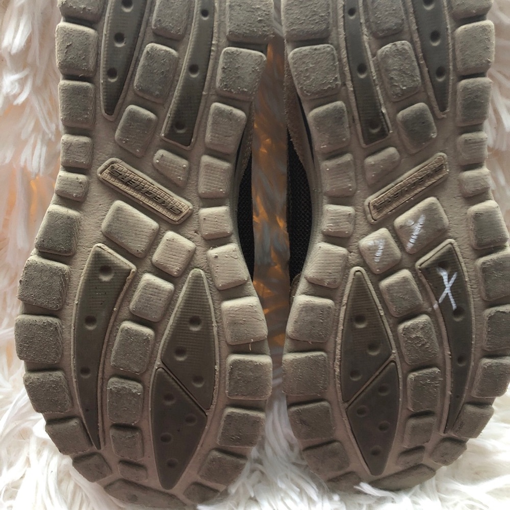 Skechers Relaxed Fit Mens Size 8.5 Brown Loafers Slip On Leather 64365 - Picture 7 of 7